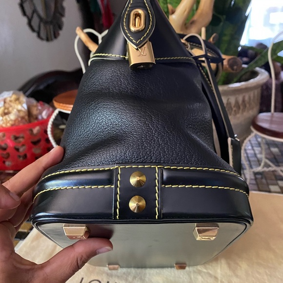 🖤❤️Louis Vuitton Lockit Suhali PM Bag🖤💲💲SEND OFFERS💲💲❤️ - Picture 7 of 14